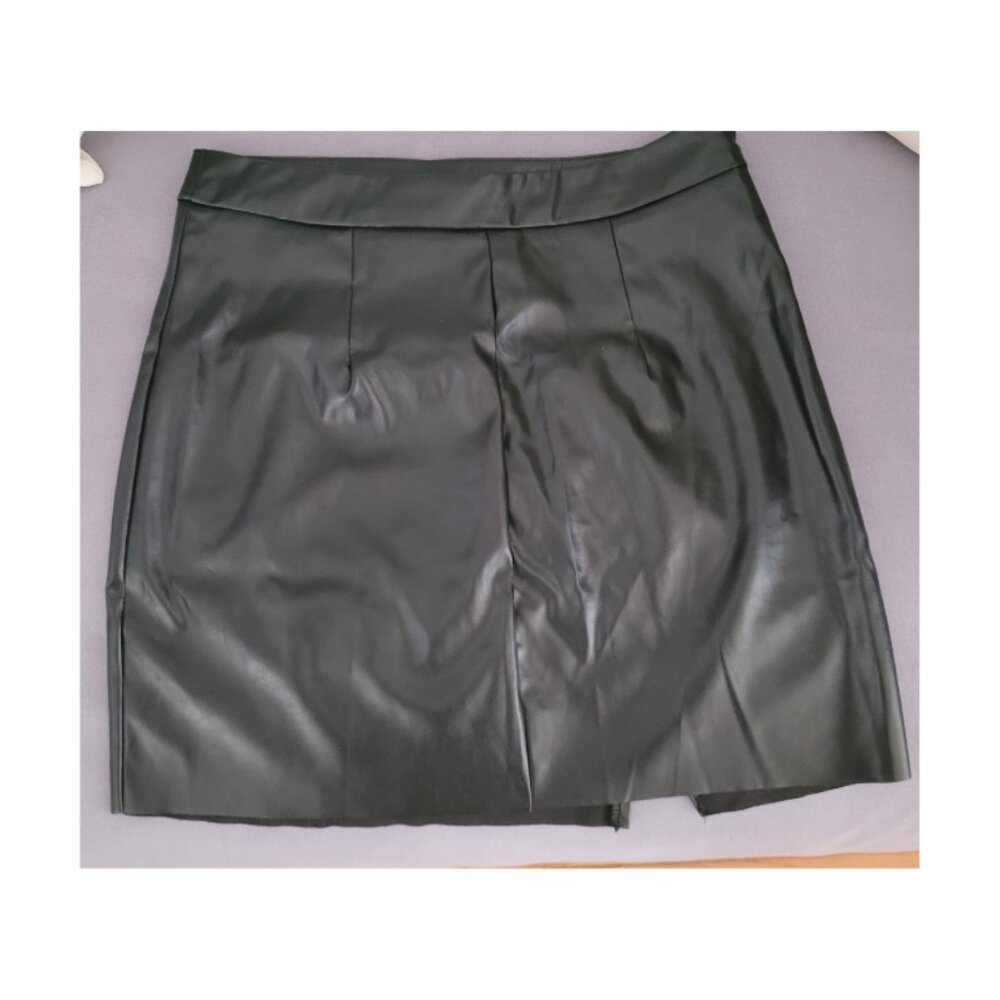 Leather skirt